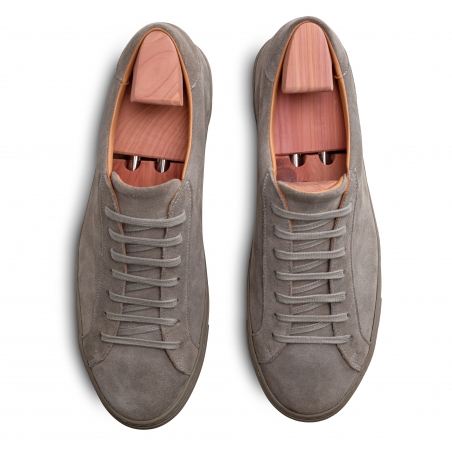 Skolyx Premium sneaker in grey suede with grey sole
